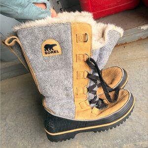 Sorel Tan and Gray Fur-Lined Boots
